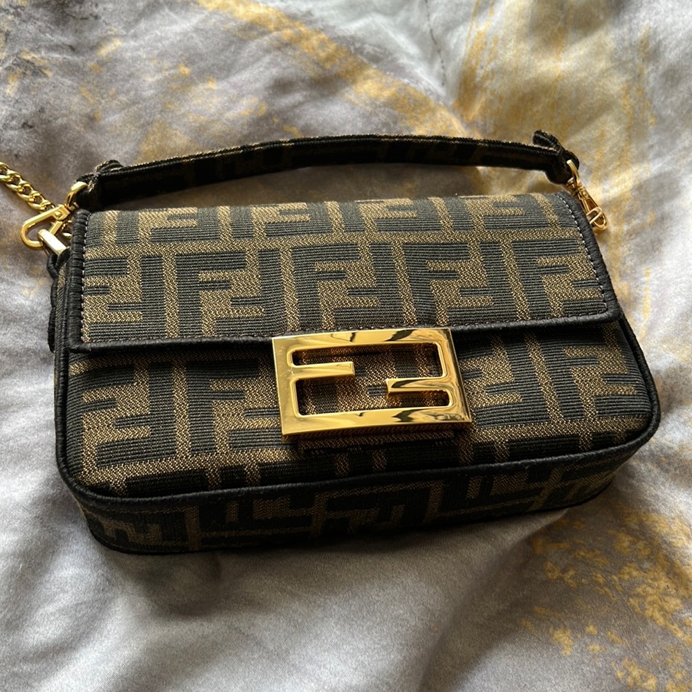 Fendi Mini Baguette